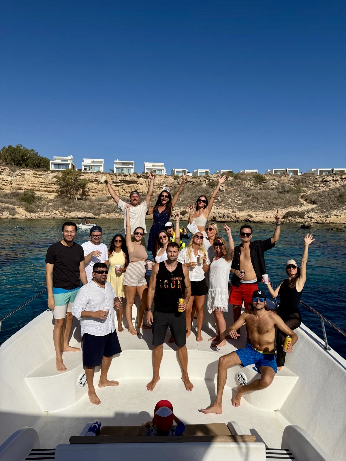 Gruppe auf dem Boot